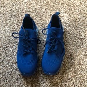Running Shoes